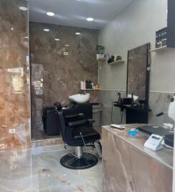 BY De Luca Barber Room