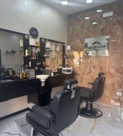 BY De Luca Barber Room