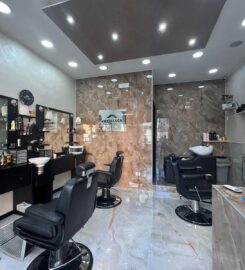 BY De Luca Barber Room